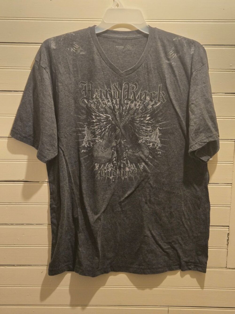 Hard Rock Cafe Shirt Mens XL Gray V Neck Guitar Graphic Budapest Distressed Tee